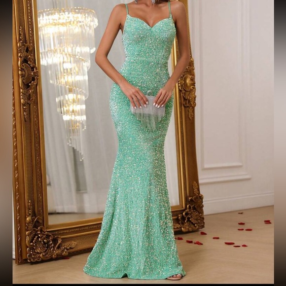 Luxe mermaid hem party formal evening sequins gown dress - Picture 6 of 7